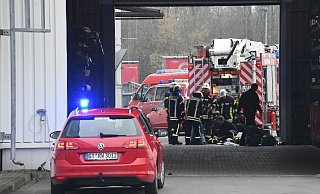 Unter dem Stichwort "Industriebrand groß" wurde die Feuerwehr alarmiert. - Andreas Eickhoff