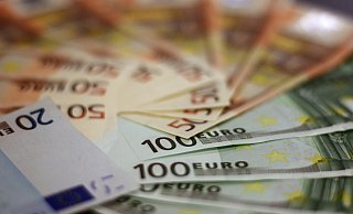 Die Stadt hat allein für Desinfektionsmittel, Spender und Spuckschutze bisher 30.000 Euro ausgegeben. - Pixabay (Symbolfoto)