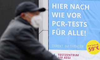 Die Gesundheitsämter in Deutschland haben dem meldeten dem RKI binnen eines Tages 55.471 Corona-Neuinfektionen gemeldet. - Foto: Julian Stratenschulte/dpa