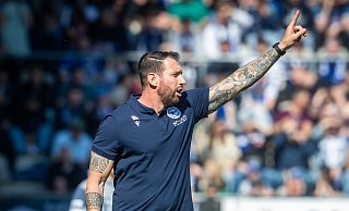 Immer weiter aufwärts: Trainer Mitch Kniat und die Arminen stürmen unaufhaltsam in Richtung 2. Bundesliga. - Sarah Jonek