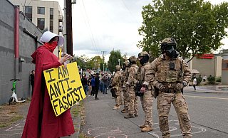Gegen den Einsatz von Bundesbeamten in Chicago gibt es erhebliche Proteste. - Jenny Kane/AP/dpa
