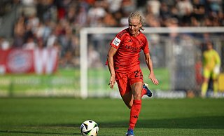 Pernille Harder schoss den FC Bayern gegen Hoffenheim zum Sieg. - Sebastian Christoph Gollnow/dpa
