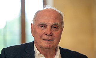 Uli Hoeneß meint, dass es mit Max Eberl nichts auszusprechen gebe. - Peter Kneffel/dpa