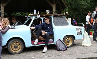Vatertag 2019 stand im Sielpark Bad Oeynhausen noch dieser Trabi-Umbau als "Bollerwagen". - Benjamin Büschenfeld | Sportfoto-OWL.de
