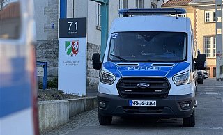 Auch am 19. März waren die Sicherheitsvorkehrungen vor dem Landgericht Bielefeld hoch. - Paul Brinkmann Auch am 19. März waren die Sicherheitsvorkehrungen vor dem Landgericht Bielefeld hoch. - Paul Brinkmann
