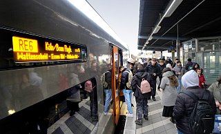 Der RE6, der von Minden nach Köln verkehrt, kehrt zum regulären Fahrplan zurück. - Andreas Frücht