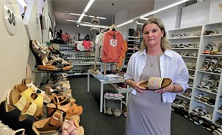 Tanja Leidenroth (51) hat noch Lust auf Schuhe, Mode und Selbstständigkeit. Darum hat sie eine Alternative für ihr Geschäft gesucht - und gefunden. - Susanne Lahr