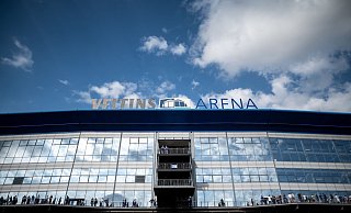 Die Arena in Gelsenkirchen ist Teil der Bewerbung um die Frauenfußball-WM. - Fabian Strauch/dpa