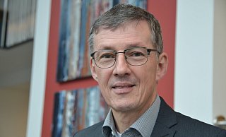 Bürgermeister Bernd Dumcke gibt einen Ausblick, welche Projekte in diesem Jahr in Spenge anstehen. - Mareike Patock