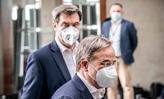 Markus Söder und Armin Laschet haben sich längst offen ins Visier genommen, alle Mahnungen zur Geschlossenheit zum Trotz. - picture alliance/dpa