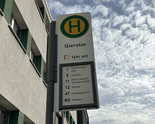 Die Haltestelle "Gierstor” kann auf der Driburger Straße stadteinwärts, also vor dem Reismann-Gymnasium, nicht genutzt werden. - © Padersprinter