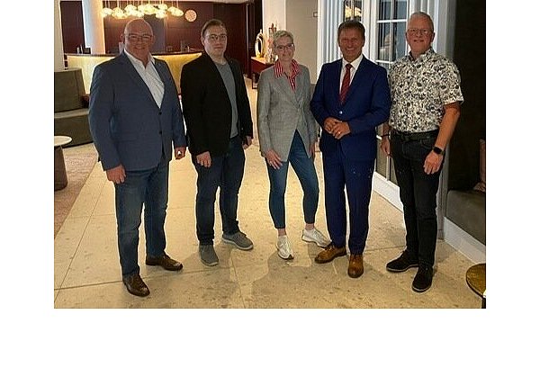 Markus Bömelburg (v. l.), Dennis Niedermark, Marion Ewers, Michael Stickeln und Torsten Hegener. - © FDP
