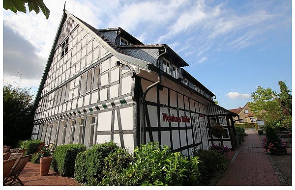 Das Weinhaus Möhle soll zu einem Drei-Sterne-Hotel werden. - © FOTO: PETER STEINERT