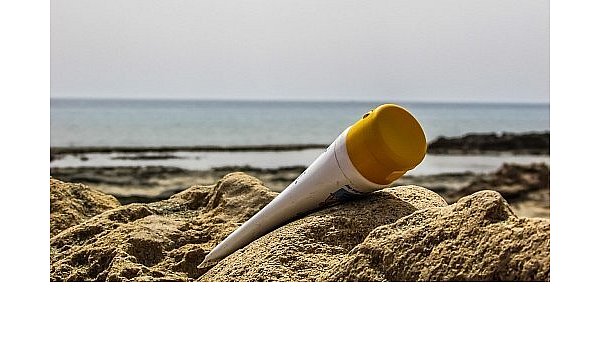 Umweltfreundliche Sonnencremes sind wichtig, weil bestimmte Inhaltsstoffe schädlich für Korallenriffe sein können. - © Symbolbild/Pixabay