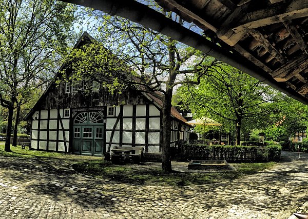 Im Gasthaus Buschkamp gibt es an Silvester 2024 ein Buffett. - © Dirk-Ulrich Brüggemann
