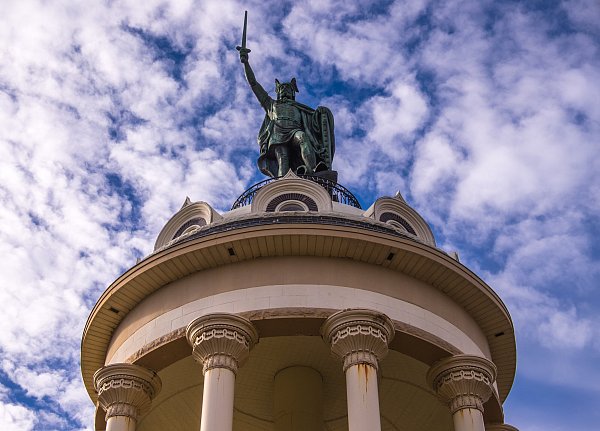 Das Hermann Heights Monument in New Ulm, Minnesota. - © Mac H/wikimedia