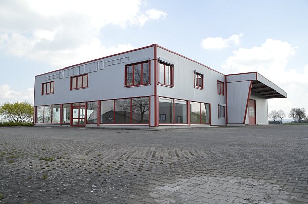 Neues Domizil: Das Bild zeigt die künftigen Verkaufsräume der Firma Waldeyer am neuen Standort in Warburg. Im Herbst soll der Umzug abgeschlossen sein. - © Vivien Tharun