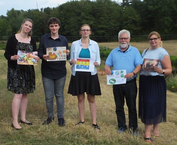 Gerade die jungen Leute in der SPD fordern zusammen mit der Löhner SPD-Fraktion, fairen Handel in Löhne zu unterstützen: Von links Alexandra Dreyer, Luca Bartelheimer, Imke Schröder, Fraktionsvorsitzender Wolfgang Böhm, Johanna Kiel. - © Systemadministrator