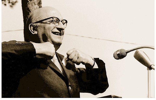 Karl Pawlowski gründete nach dem Krieg das Ev. Johanneswerk und gründete den Ludwig-Steil-Hof in Espelkamp. Über ihn ist jetzt ein Buch erschienen.