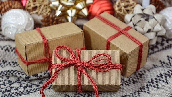 Zu Weihnachten gibt es für die Liebsten reichlich Geschenke. - © Symbolbild: Pixabay