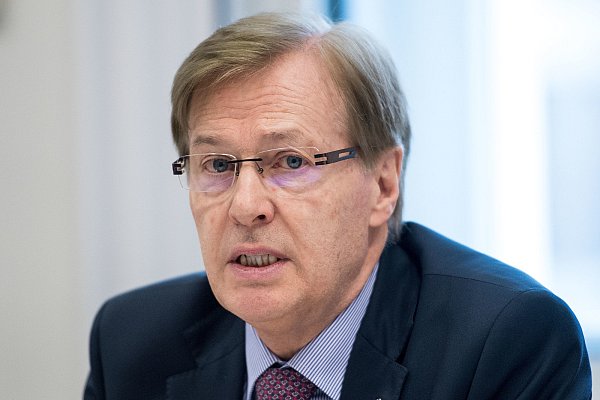 In der Kritik: Justizminister Peter Biesenbach. - © dpa/picture alliance