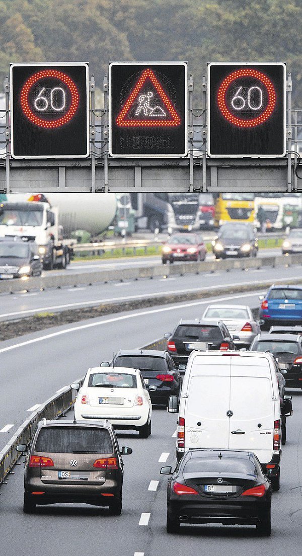 Warnung: Die Anzeigen informieren über Staus. FOTO: dpa - © dpa