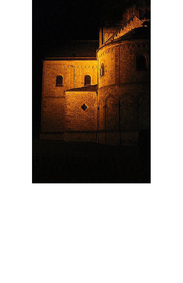 Die Pfarrkirche St. Maximilian in Niesen wird am 12. Oktober in besonderem Licht erstrahlen.