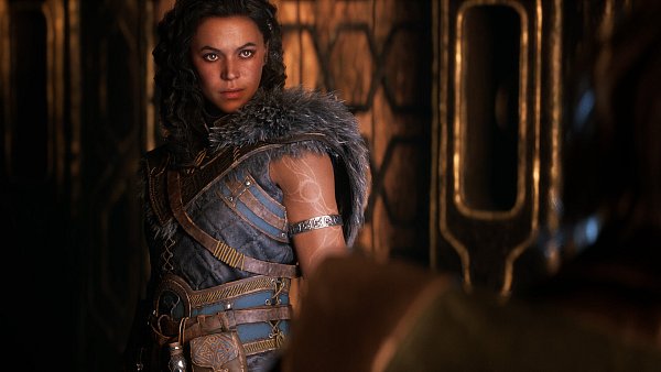 Ryn, die Protagonistin von Echoes of the End, ist eine junge Kriegerin, mit der wir in den Kampf ziehen, um ihren Bruder zu retten. - © Myrkur Games