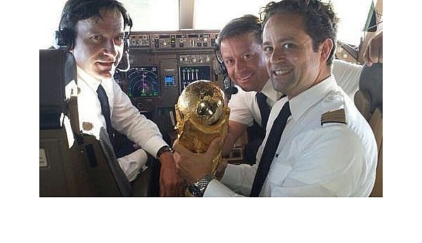 Bielefelder fliegt die Weltmeister nach Hause - © Bielefeld