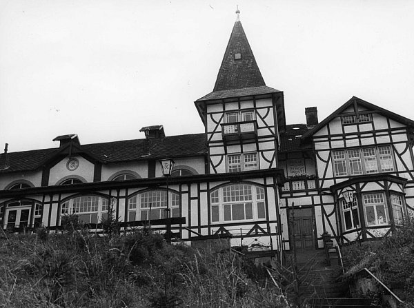 Es war einmal: So sah das Ballhaus Felsenkeller früher aus. - © NW-Archiv