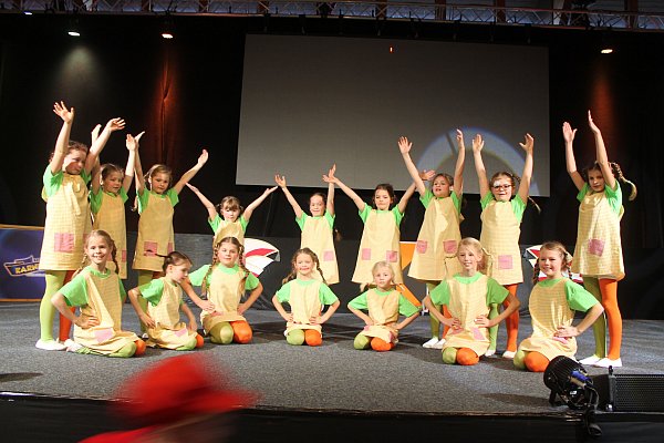 Viele Pippi Langstrumpfs beim Kinderkarneval in Salzkotten. - © Jule Prietzel