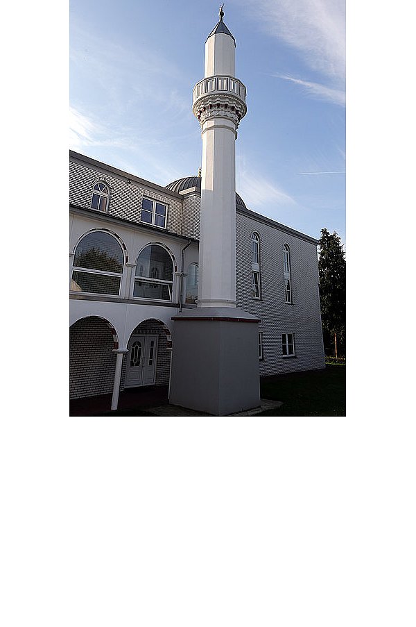 Das 16 Meter hohe Minarett der Vatan-Moschee ist ein rein optisches Element, niemand ruft von dort aus zum Gebet. EInen Muezzin gibt es nicht. - © Foto: Wolfgang Rudolf