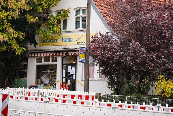 Die traditionsreiche Bio-Bäckerei Farina in Herford, gegründet 1984, steht vor finanziellen Herausforderungen und hat bereits die Öffnungszeiten reduziert. - © Kathrin Weege