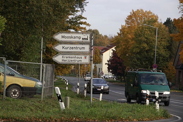 Diabeteszentrum fehlt: Auf den Straßenschildern wird nur auf das Herzzentrum hingewiesen. - © Foto: Heidi Froreich
