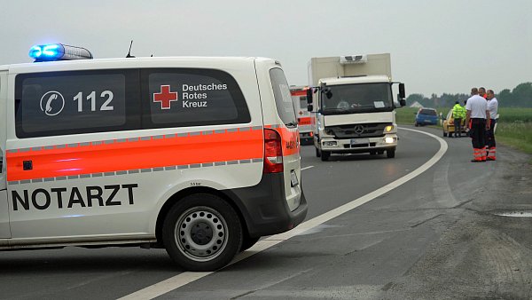 Der Notarzt war auch vor Ort. - © Nord-West-Media TV & Nachrichten GmbH im Auftrag für Heinz-Jürgen Reiss (Standort Belm NDS)