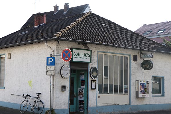 Gehört zum Riemekeviertel: Die markante Außenfassade des Willies. - © Holger Kosbab