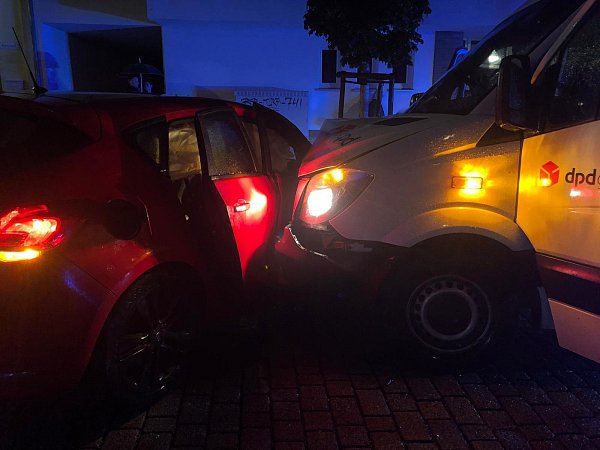 Der 28 Jahre alte Beifahrer verhielt sich den Beteiligten gegenüber verbal äußerst aggressiv. - © Nadine Schwan (MT)