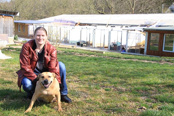 Hofft weiter: Susan Smith von der Tierschutzunion. - © Tel.0160 91581061