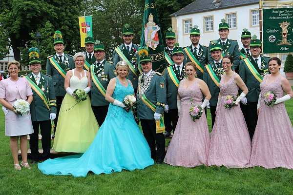 Der Hofstaat 2019/20 der St. Henricus-Bruderschaft. - © Dietmar Gröbing