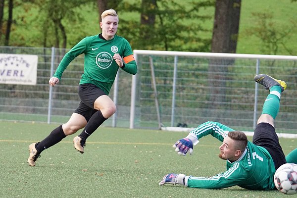 Drin: Joel Hertel erledigt das Toreschießen gerne selbst. - © Peter Unger