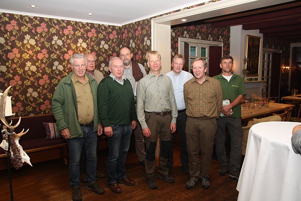 Für die Zusammenarbeit: Wilfried Schmelter, Heiner Bühlbecker, Heinz Bultmann, Wolfgang Schwentker, Peter Markett, Ulrich Bultmann, Martin Furlmeier, Dieter Wortmeier. - © Noah Matzat