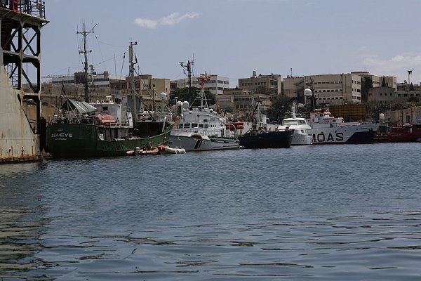 Vier Rettungsschiffe im Hafen von Malta - (v.l.) die "Sea-Eye", die Minden von "Life Boat", die "Sea-Watch 2", die "Phoenix 1" von Moas. - © Bastian Schlange
