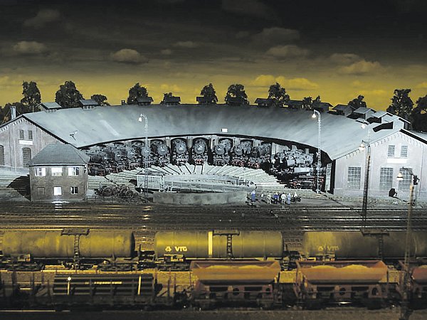 Mit höchster Genauigkeit und bis ins kleinste Detail werden die Modelle der Modellbundesbahn erstellt. - © Andreas Stirl