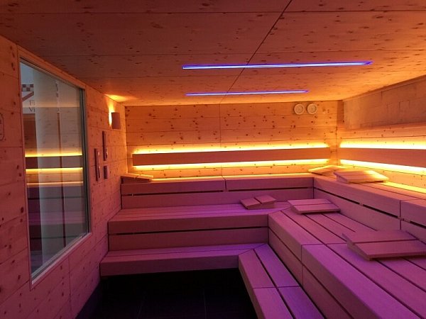 Eine vielfältige Sauna-Auswahl bietet die Therme in Bad Driburg - © Bad Driburg Therme