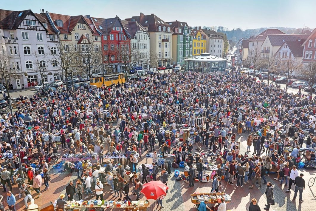 Diese Raritäten hat unser Autor auf dem Siggi-Flohmarkt in Bielefeld entdeckt | nw.de