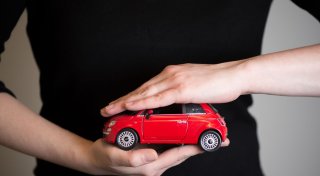 Kfz-Versicherung: Werbefalle vermeiden und exakt vergleichen