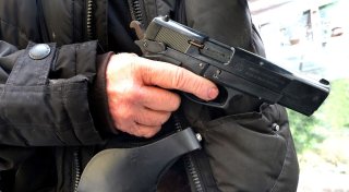 Wer schafft sich in Bielefeld eine Schreckschusswaffe an? Die Polizei erklärt den Trend