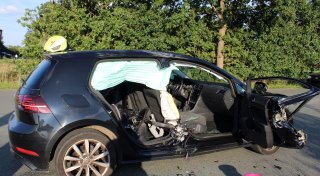 Von Sonne geblendet? Zwei Schwerverletzte nach Unfall in Stemwede