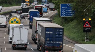 Wüst kritisiert Bund für Milliarden-Defizit bei Autobahnen