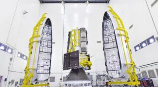 Neuer Satellit verfolgt Bewegung der Erdoberfläche